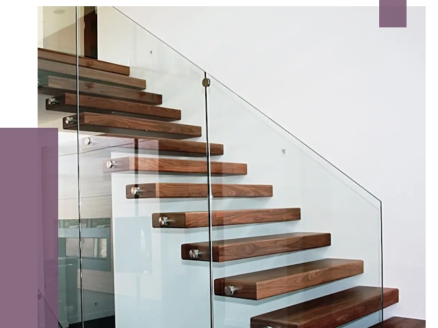 Стеклянные перила для лестницы в Тутаеве от 15202 руб.