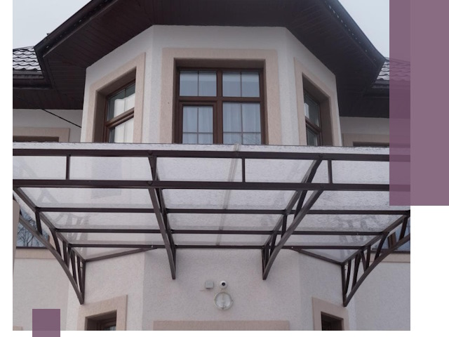 Козырьки из поликарбоната под ключ в Тутаеве