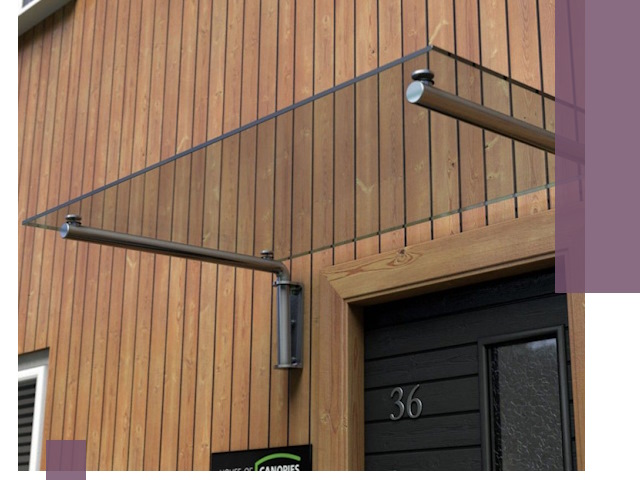 Стеклянные козырьки на входы и фасады в Тутаеве