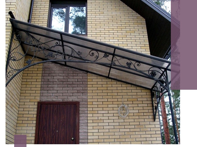 Односкатные козырьки из металла под ключ в Тутаеве